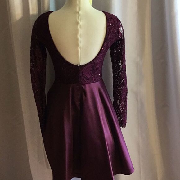 Long sleeved short party dress in deep plum color - Picture 10 of 16